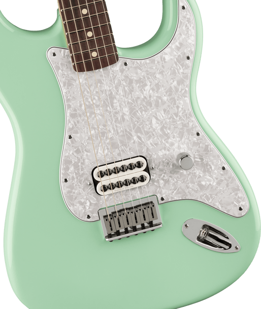 Fender Limited Edition Tom DeLonge Stratocaster®, Rosewood Fingerboard, Surf Green Fender Limited Edition Tom DeLonge Stratocaster®, Rosewood Fingerboard, Surf Green