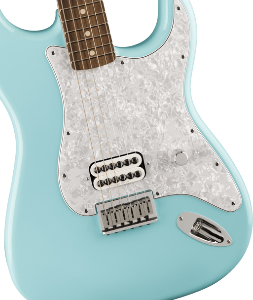 Fender Tom DeLonge Stratocaster, Rosewood Fingerboard, Daphne Blue