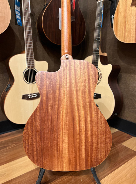 Cole Clark SAN1EC-SMAH Studio Grand Auditorium - Spruce Mahogany