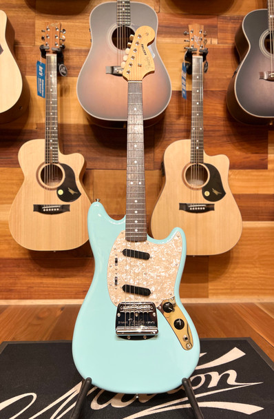 Pre-Owned Fender Made in Japan Traditional 60s Mustang, Rosewood Fingerboard, Daphne Blue