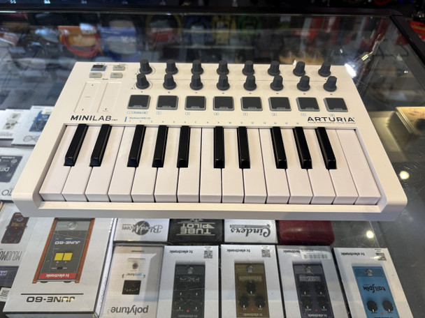 Trade In Arturia MiniLab Mk II 25-Note USB MIDI Keyboard Controller