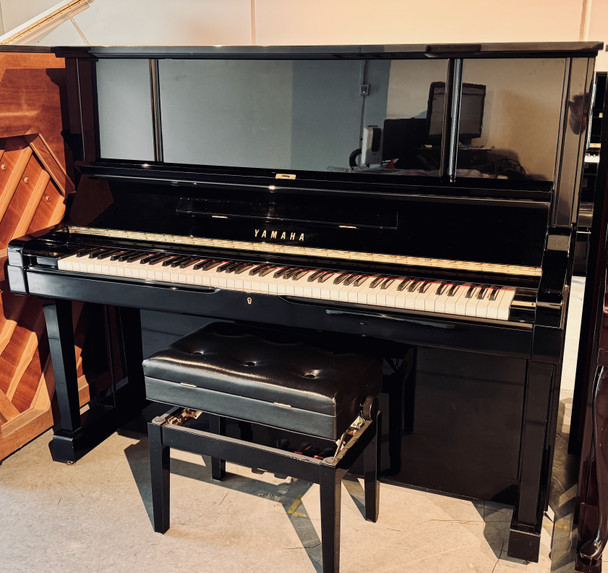 Yamaha UX3 Upright Piano Second Hand (1984)