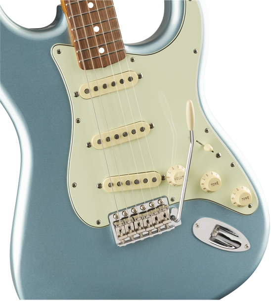 Fender Vintera '60s Stratocaster Pau Ferro Fingerboard Ice Blue Metallic