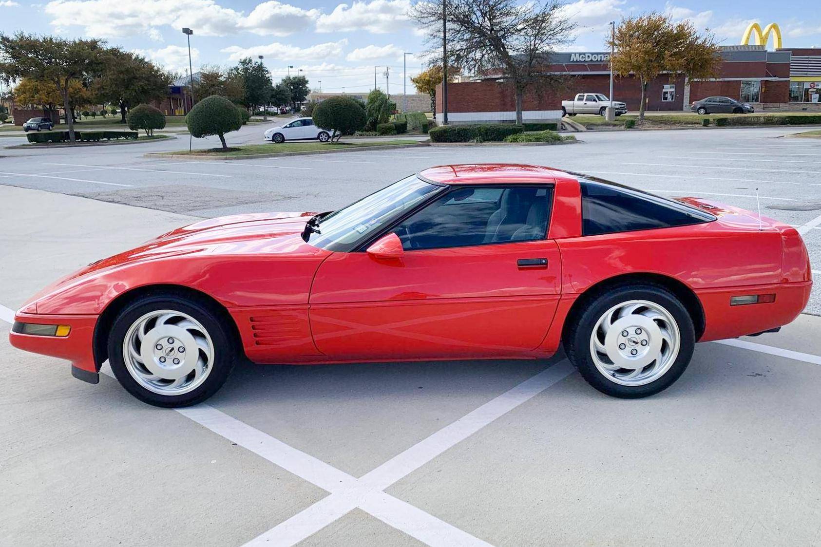 1994 Chevrolet Corvette Catalog and Classic Car Guide, Ratings and