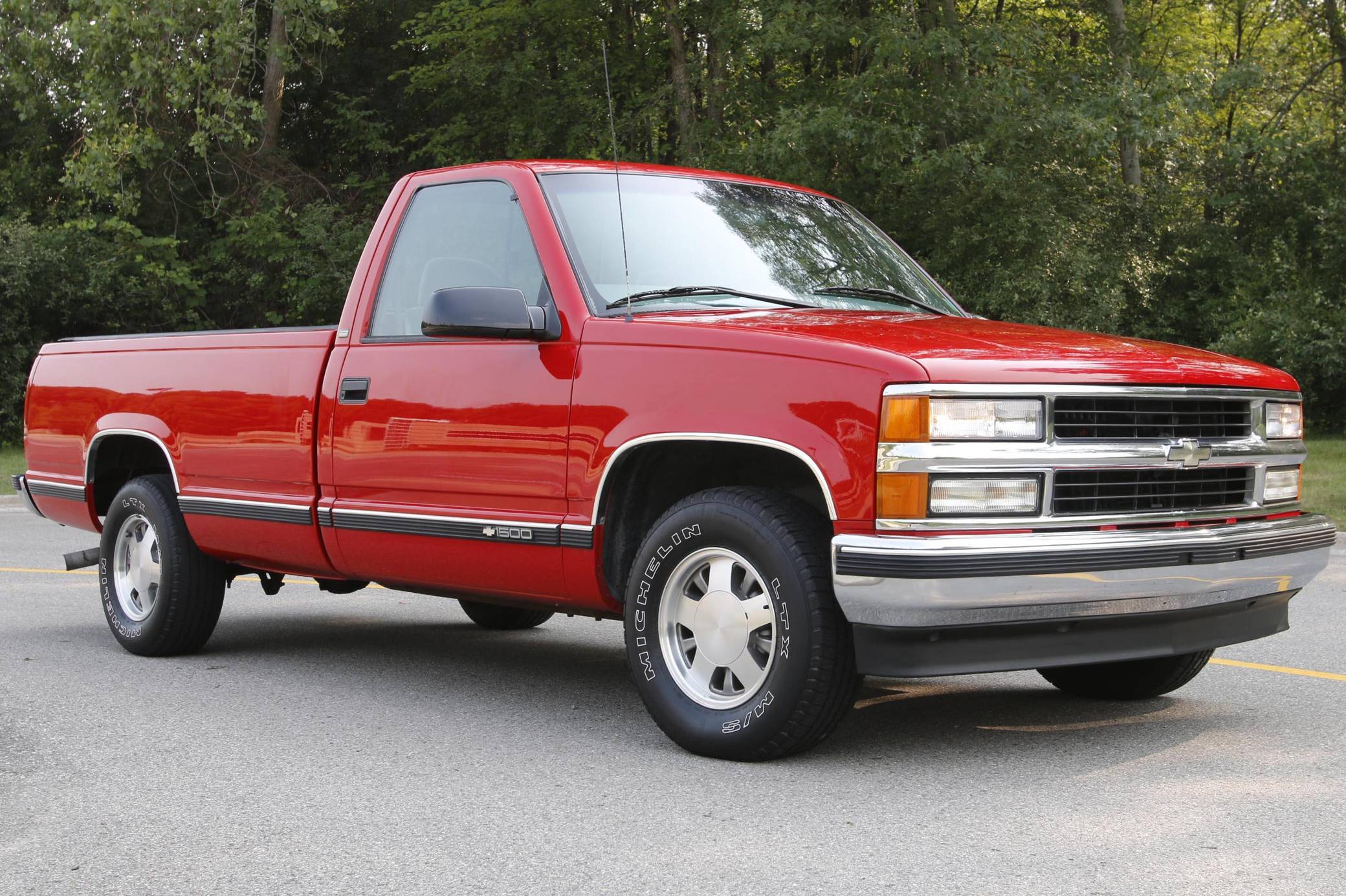 1997 Chevrolet C1500 Catalog and Classic Car Guide, Ratings and