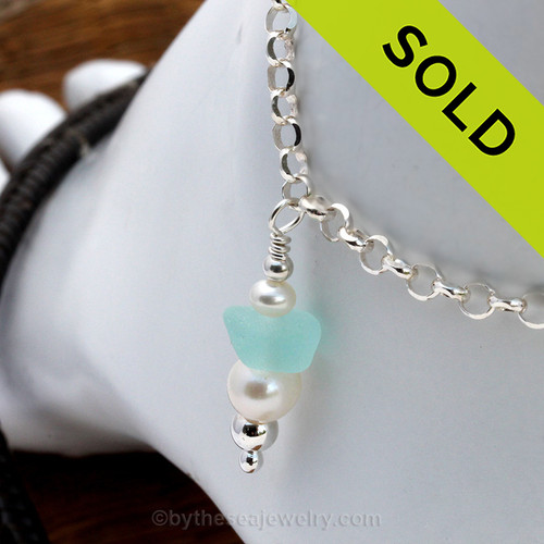 Stunning bright aqua sea glass combined with AAA grade fresh water pearls on a simple beach anklet.
Sorry this Sea Glass Jewelry selection is NO LONGER AVAILABLE!