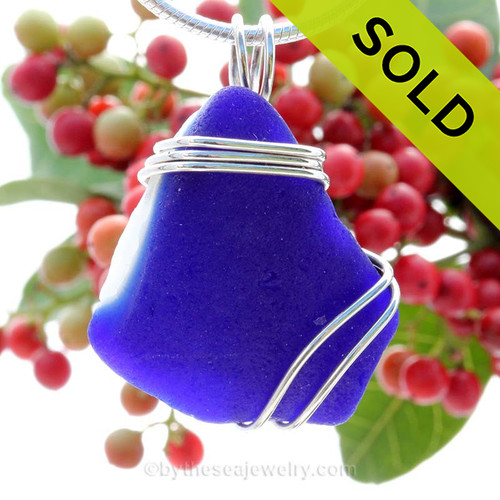 Unusual and rare Cobalt Blue and opaque white  sea glass set in our Triple Solid sterling setting. A great pendant for any necklace!
Sorry this Sea Glass Pendant is no longer available.