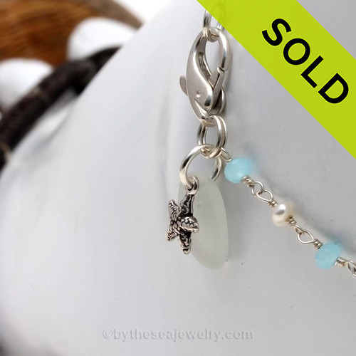 A simple white and aqua sea glass anklet with real pearls and aquamarine gems for your beach trips this summer.
Great for beach brides too!
SOLD - Sorry this Sea Glass Jewelry Selection is NO LONGER AVAILABLE!