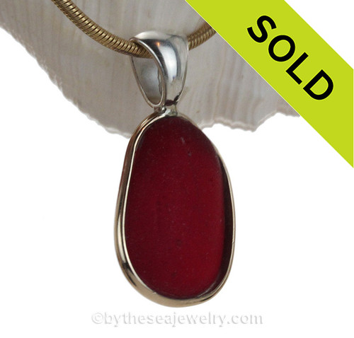 Red Beach Found Sea Glass Pendant In Tiffany Deluxe Wire Bezel© Gold & Silver 