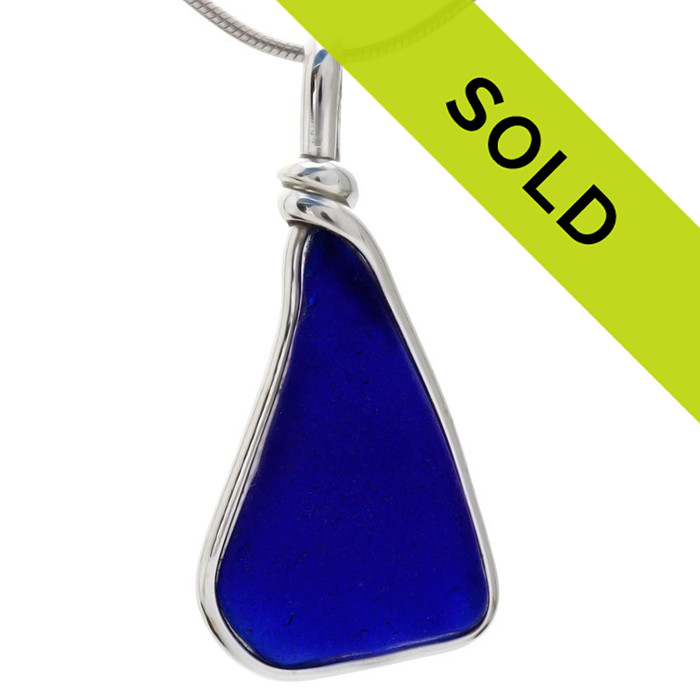 A blue sea glass pendant in our Original Wire Bezel setting.
Sorry this sea glass pendant has been sold!