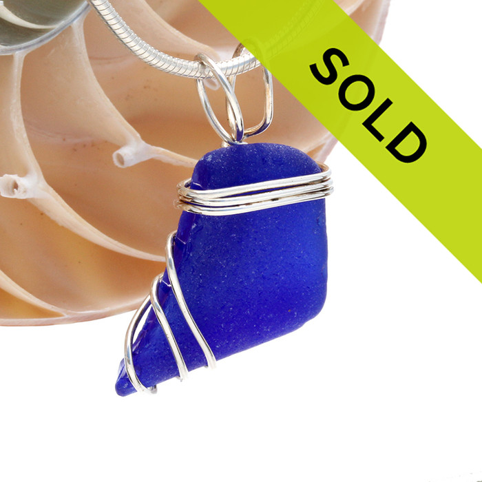 A nice piece of curvy cobalt blue sea glass is set in our popular Triple setting, a secure time tested design.
A nice sea glass pendant for any necklace.
Sorry this pendant has sold!