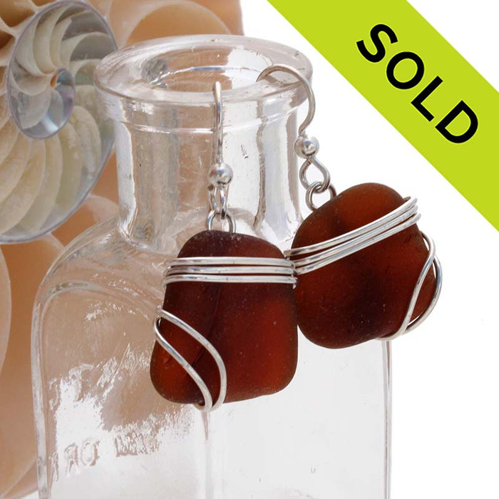 Chocolate brown sea glass earrings in triple solid sterling silver setting.
Sorry this Sea Glass Jewelry selection is NO LONGER AVAILABLE!