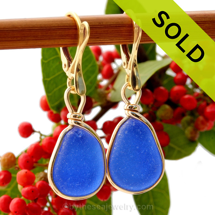 Vivid petite cobalt blue Sea Glass Earrings set in our Original Wire Bezel© setting in 14K Goldfilled.
SOLD - Sorry this Sea Glass Jewelry selection is NO LONGER AVAILABLE!