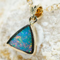 MEDALLION 14KT GOLD AUSTRALIAN OPAL NECKLACE