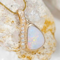 ANGELS WINGS 14KT GOLD 7 DIAMOND AUSTRALIAN OPAL NECKLACE