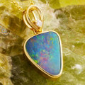 * AN EYES WIDE OPEN 14KT YELLOW GOLD & DIAMOND AUSTRALIAN OPAL NECKLACE