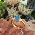 * 1 ELECTRIC OCEANLIGHT OPAL 18KT GOLD PLATED RING