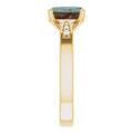Oval Boulder Opal 114_Yellow Gold_Oval