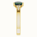 Oval Black Opal 7_Yellow Gold_Oval