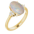 Oval White Opal 1_Yellow Gold_Oval