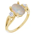 Oval White Opal 1_Yellow Gold_Oval