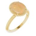 Oval Black Opal 4_Yellow Gold_Oval