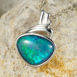 *STYLE TRINKET STERLING SILVER AUSTRALIAN OPAL NECKLACE