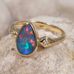   *    A  STARDUST COLLAGE 14KT YELLOW GOLD & DIAMOND AUSTRALIAN OPAL RING