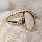 * 1 RADIANT REMNANTS 14KT YELLOW GOLD & DIAMOND AUSTRALIAN WHITE OPAL RING