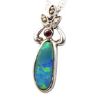 *STARSTUCK EYES  STERLING SILVER AUSTRALIAN OPAL NECKLACE