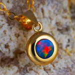 REFLECT OCEAN 14KT YELLOW GOLD AUSTRALIAN OPAL NECKLACE