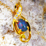 MERRY GO ROUND 18KT YELLOW GOLD PLATED AUSTRALIAN  OPAL NECKLACE