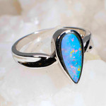 * 1 SHIMMERING DROP STERLING SILVER AUSTRALIAN OPAL RING