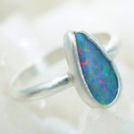 *LUMINOUS LABYRINTH STERLING SILVER AUSTRALIAN OPAL RING