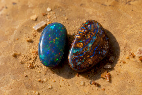 Black Opal vs Boulder Opal: What Sets Them Apart