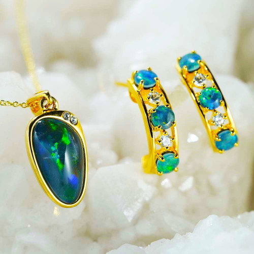 JEWEL REALM 18KT YELLOW GOLD PLATED AUSTRALIAN OPAL JEWELLERY SET