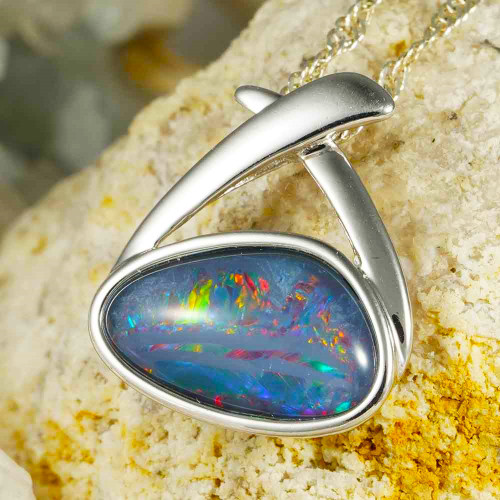 *PETRICHER STERLING SILVER AUSTRALIAN OPAL NECKLACE