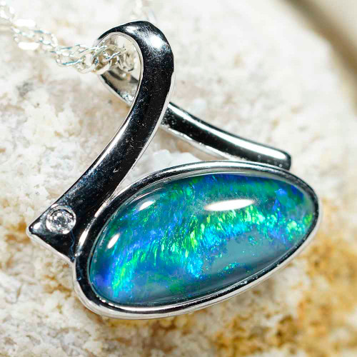 *NICOLE STERLING SILVER AUSTRALIAN OPAL NECKLACE