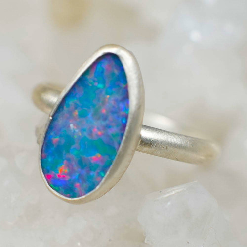 NOUVEAU STERLING SILVER AUSTRALIAN OPAL RING