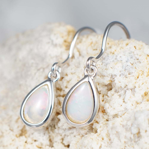 *1 EARTHS GIFTS STERLING SILVER AUSTRALIAN OPAL EARRINGS