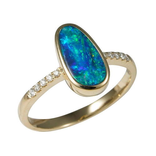 * A SPARKLING STREAM 14KT YELLOW GOLD & DIAMOND AUSTRALIAN OPAL RING