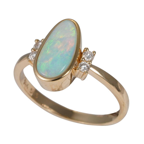 GLITTER ARENA 14KT YELLOW GOLD & DIAMOND AUSTRALIAN WHITE OPAL RING