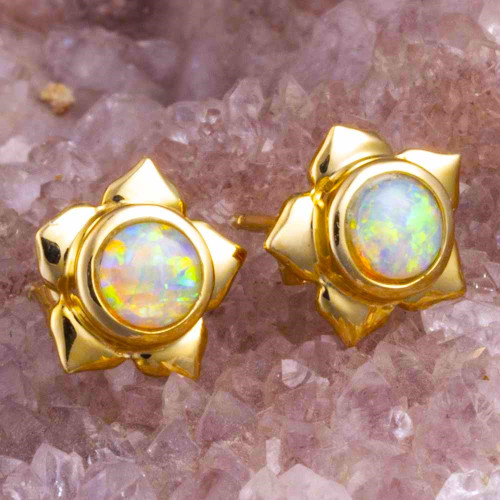 *1 A SUN FROLIC 14KT GOLD WHITE OPAL STUD EARRINGS