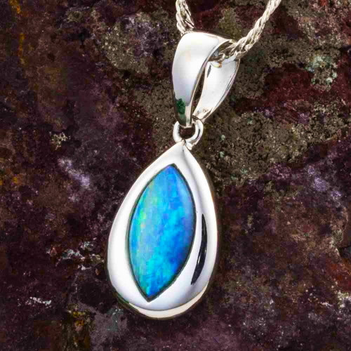 SNAZZY STARS 14KT WHITE GOLD AUSTRALIAN OPAL NECKLACE