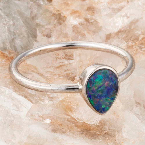 SPLENDID RAINBOW STERLING SILVER NATURAL AUSTRALIAN OPAL RING
