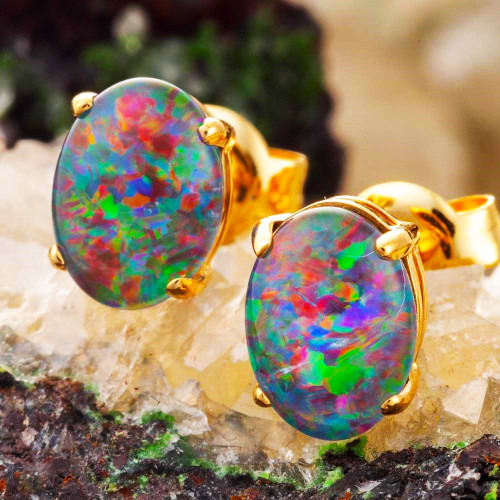 14KT GOLD AUSTRALIAN OPAL STUD EARRINGS