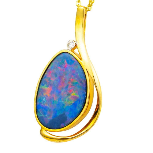 ELYSIAN PRISM 14KT YELLOW GOLD AND DIAMOND OPAL PENDANT