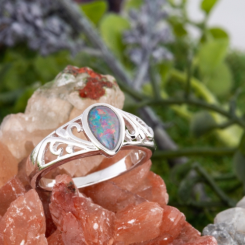 * 1 PRISMATIC MOONBLOOM STERLING SILVER OPAL RING