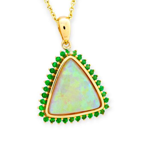  *AN EMERALD SKY 14KT YELLOW GOLD CRYSTAL OPAL PENDANT