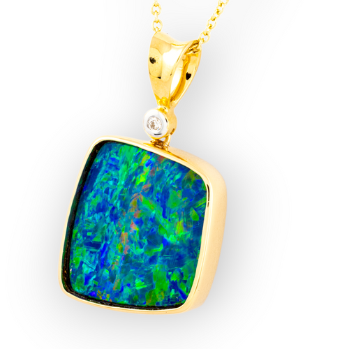 *ROYAL AURORA FIRE 18KT GOLD & DIAMOND GEM QUALITY  OPAL PENDANT